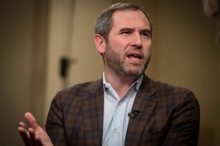 Ripple CEO Takes on Bitcoin Maximalists in XRP Reserve Debate